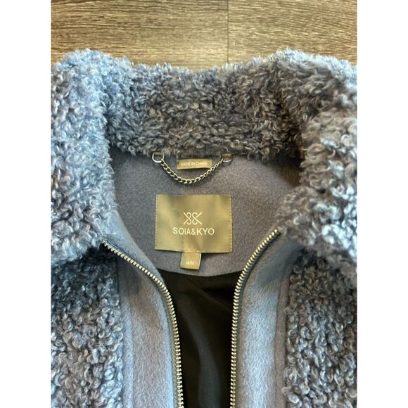 EUC Soia & Kyo DANIELA Faux Shearling Jacket Blue Size Medium Teddy Zip Coat - Picture 5 of 16